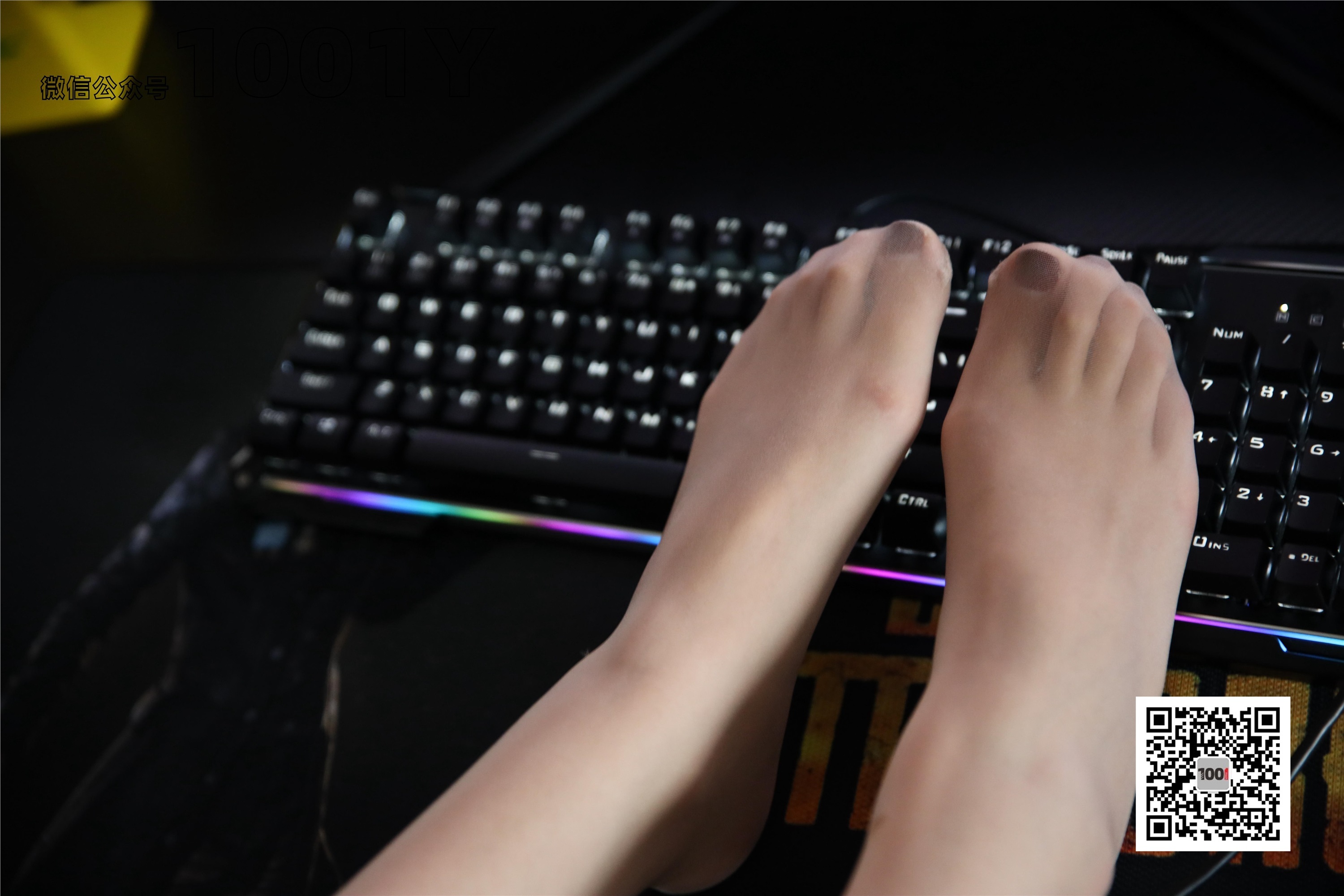 IESS异思趣向 一千零一夜 模特：腿腿《网瘾少女1》